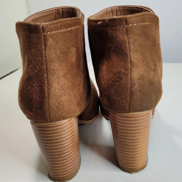 Rue 21 Brown Ankle Boots with Side Cutout Faux Suede Size Women's Large 8/9 - Picture 5 of 11